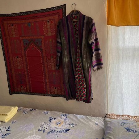 Tasmin Mexr Hostel Samarkand Eksteriør billede