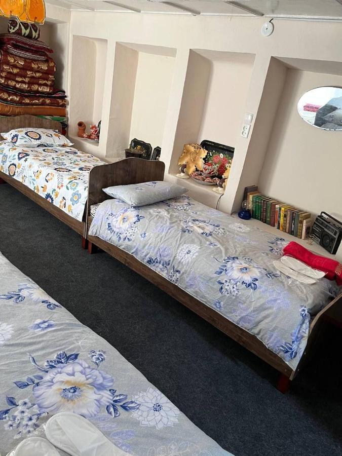 Tasmin Mexr Hostel Samarkand Eksteriør billede