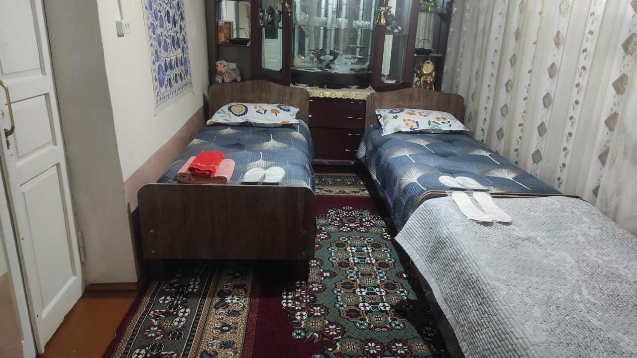 Tasmin Mexr Hostel Samarkand Eksteriør billede